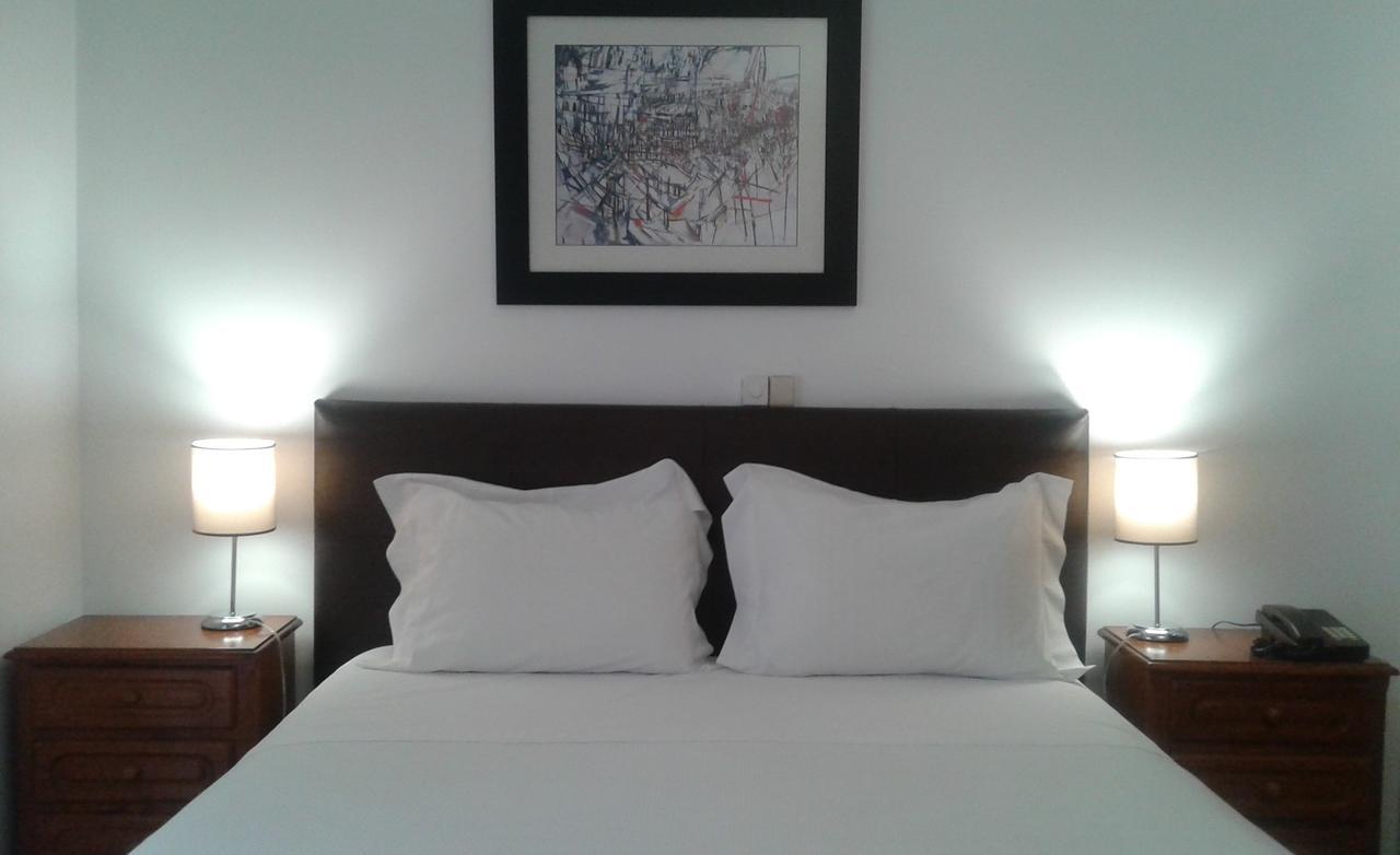 Hotel Tic Tac Braganca Bagian luar foto